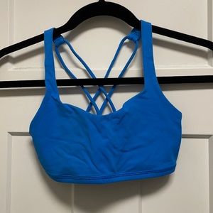 Lululemon Free to Be bra